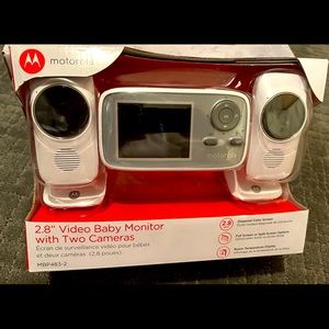 Motorola 2.8” Video Baby Monitor with Two Cameras